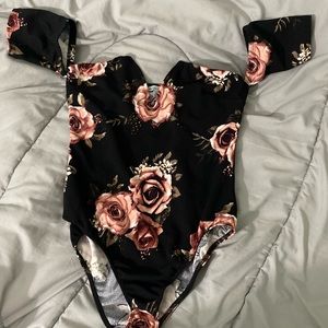 FLORAL CHARLOTTE RUSSE BODYSUIT